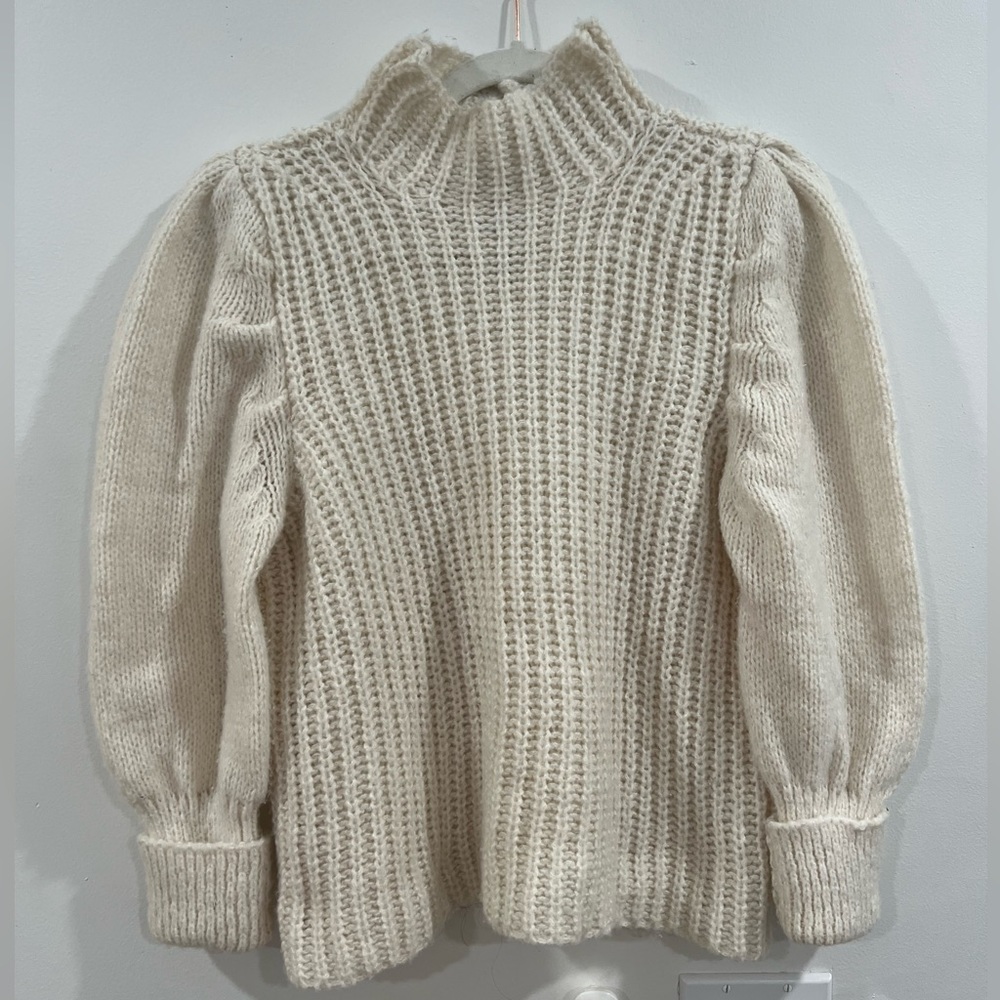Line& dot sweater